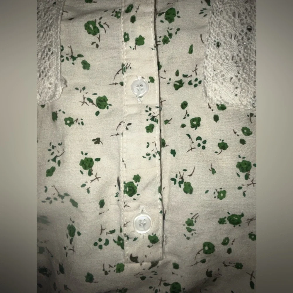 The Shirt by Rochelle Behrens Cream Green Floral Print Lace Button Down Womens M - Picture 5 of 6